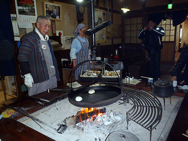 「小川の庄おやき村」